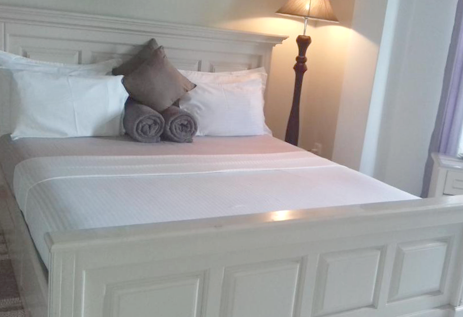 Vista House Kandy - Luxury Bedrooms -Budget Hotels in Kandy